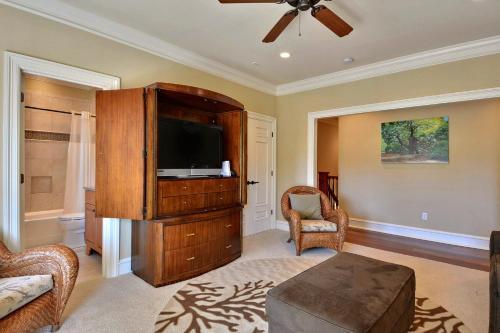 Winged Teal Villa