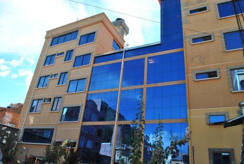 Hotel Perla Del Lago