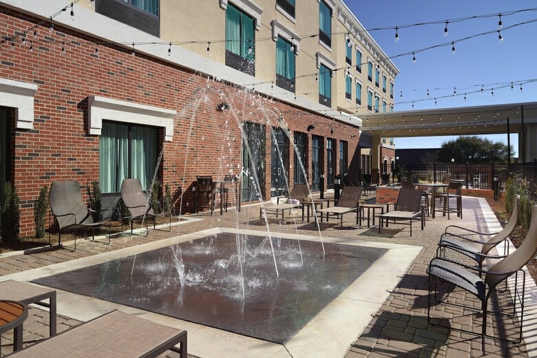 Hotel Courtyard By Marriott Lagrange