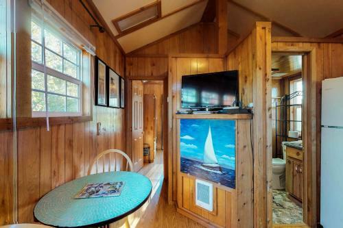 Rocky Creek Cabins A & B