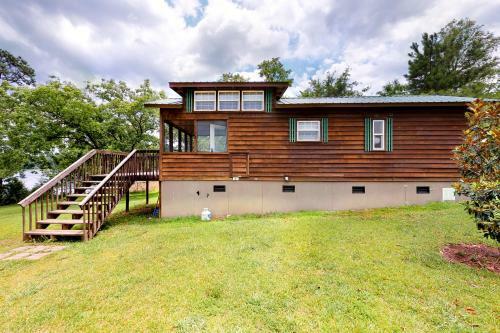 Rocky Creek Cabin B