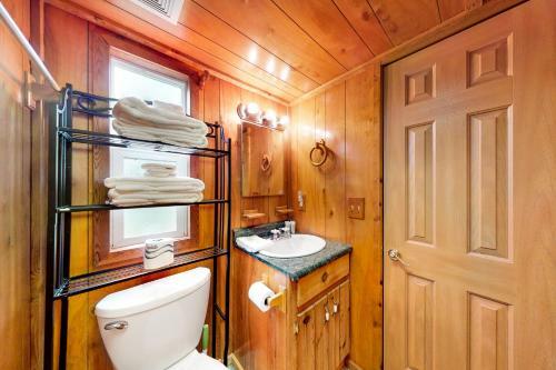 Rocky Creek Cabin B