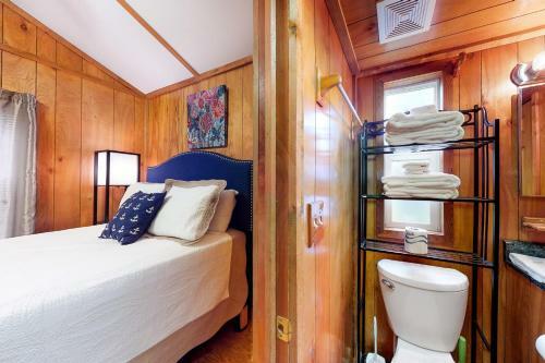 Rocky Creek Cabin B
