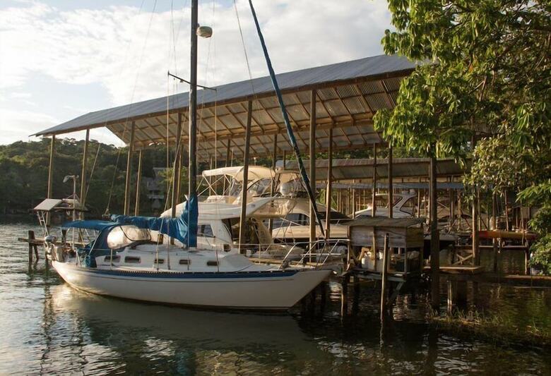 Hotel Catamaran
