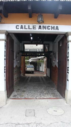 Hotel Calle Ancha