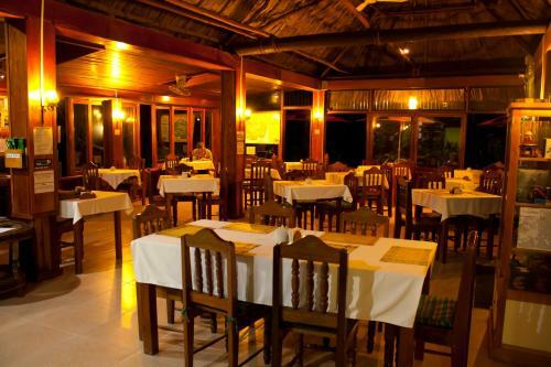 Hotel Jaguar Inn Tikal