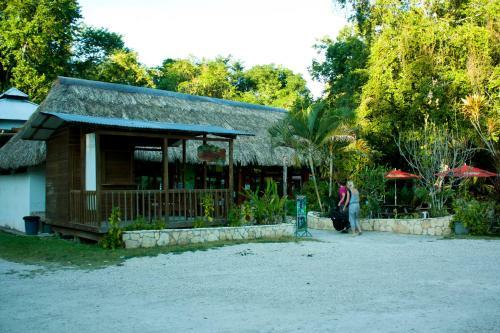 Hotel Jaguar Inn Tikal