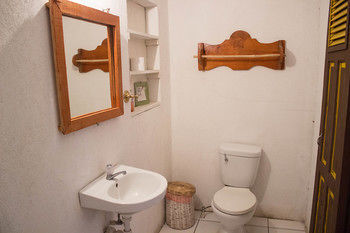 Hostal Hotel La Casa Rosa