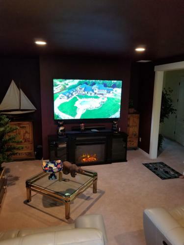 Bed & Breakfast Lake's Edge Tuscan Lodge