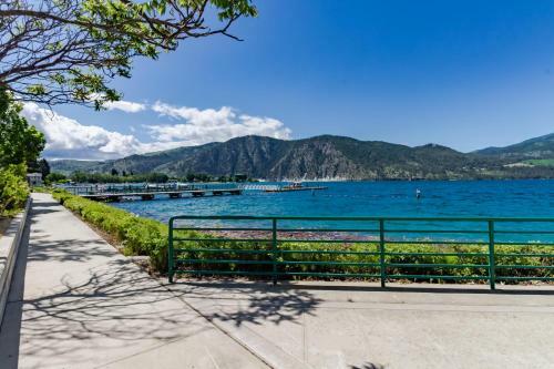 Wapato Ridge: Lake Breeze Abode (226)