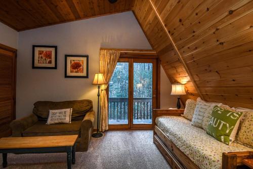 Hideaway Two-bedroom Cottage