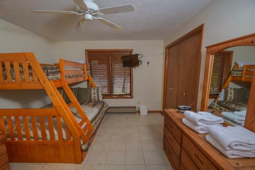 Eagle's Landing Five-bedroom Holiday Home
