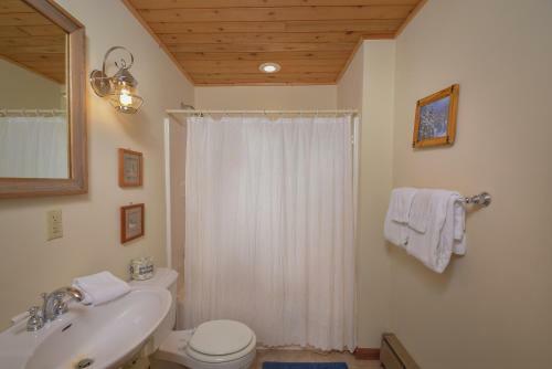 Eagle's Landing Five-bedroom Holiday Home