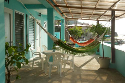 Hostal Casa Del Rayo Verde, Hotelito Solidario