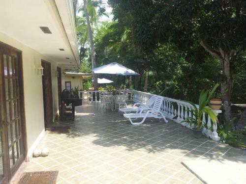Hibiscus House Bed And Breakfast