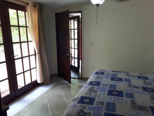 Hibiscus House Bed And Breakfast