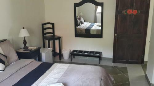 Hibiscus House Bed And Breakfast