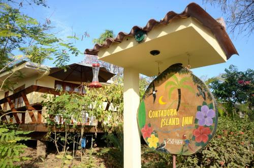 Bed & Breakfast Contadora Island Inn