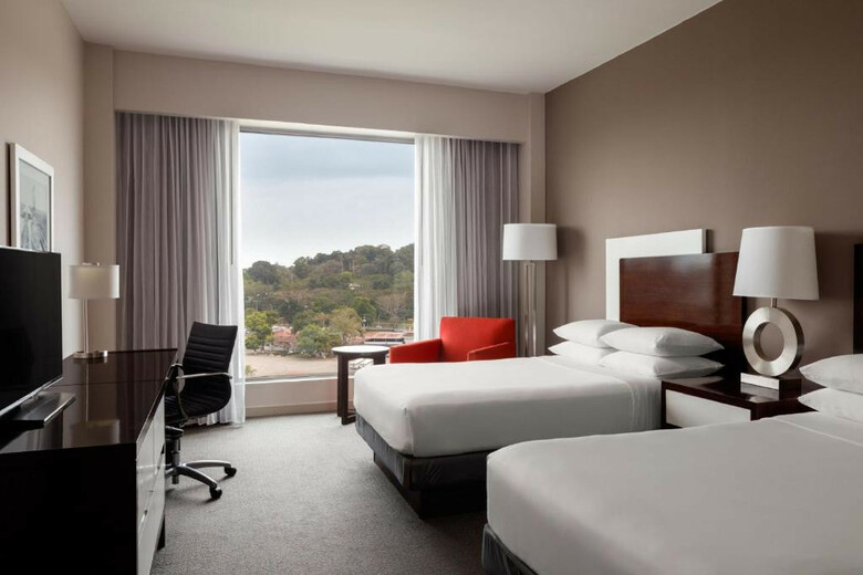 Hotel Wyndham Panama Albrook Mall