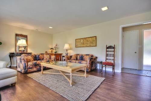 Montecito House