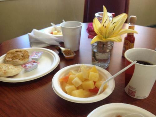 Posada Red Arrow Inn & Suites