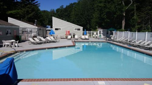 Moody Beach Camping Resort 38 Ft. Park Model 7
