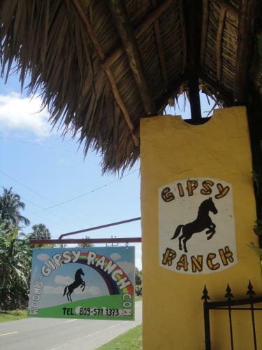 Hostal Gipsy Ranch Rooms