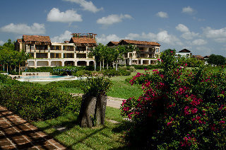 Aparthotel Los Altos Condo Residences