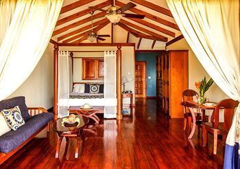 Hotel Hopkins Bay Belize