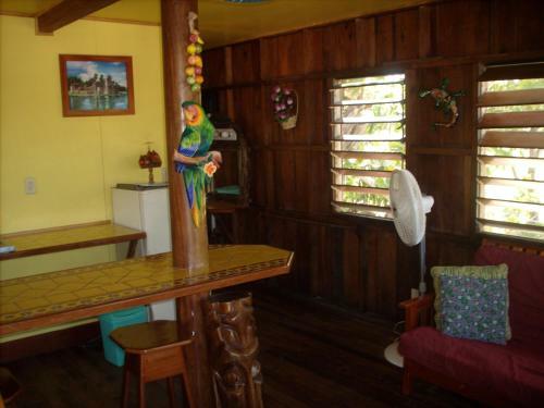 Lodge Green Parrot Beach Houses And Resort