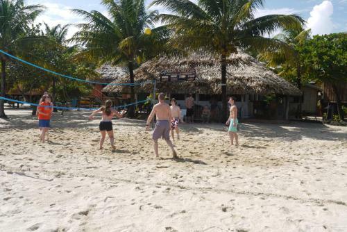Lodge Green Parrot Beach Houses And Resort