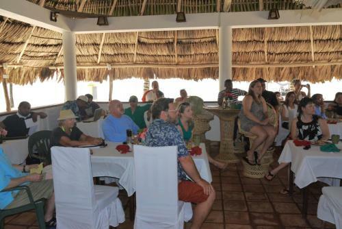 Lodge Green Parrot Beach Houses And Resort