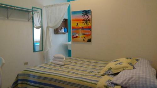 Hostal Hacienda Tropical Guest House