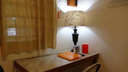 Hostal Hacienda Tropical Guest House