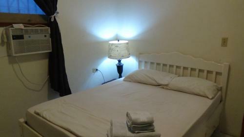 Hostal Hacienda Tropical Guest House