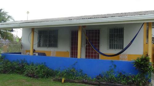Hostal Hacienda Tropical Guest House