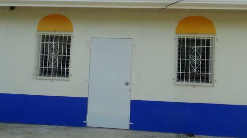 Hostal Hacienda Tropical Guest House