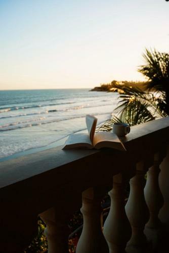 Hotel Vista Las Olas Surf Resort