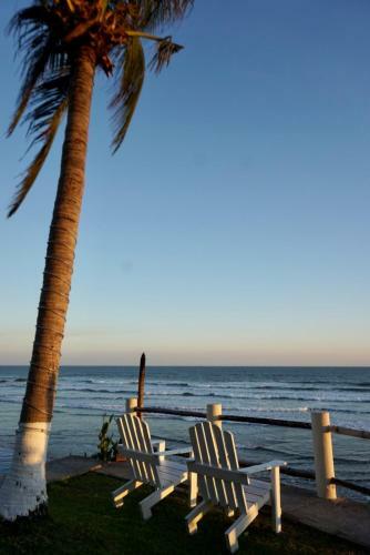 Hotel Vista Las Olas Surf Resort