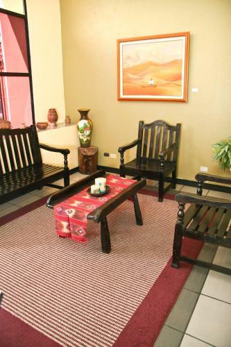 Hotel Plaza Antigua