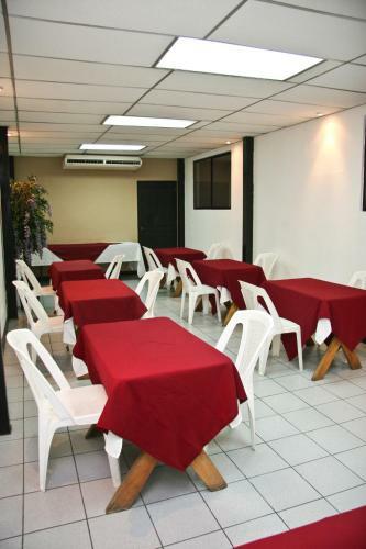 Hotel Plaza Antigua