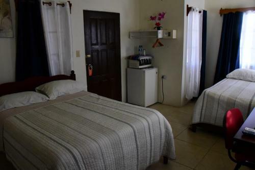 Hostal Bella Sombra Guest House Downtown