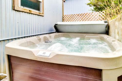 Modern Manzanita Retreat