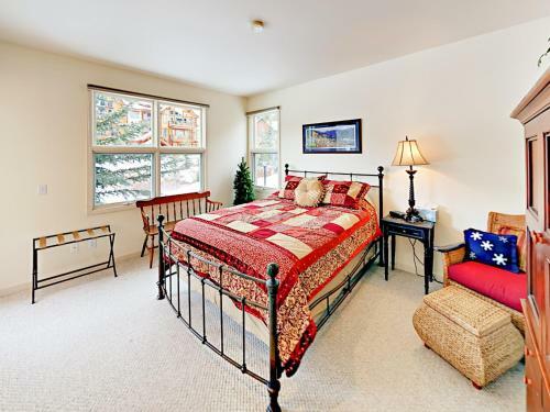 Trademark Townhouse Unit 2 Townhouse