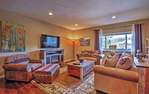 Village Center Condos 2nd Level #6