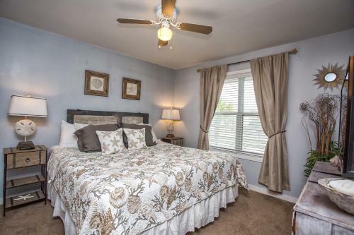 Hotel Sandpeddler Inn And Suites