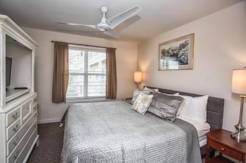 Hotel Sandpeddler Inn And Suites