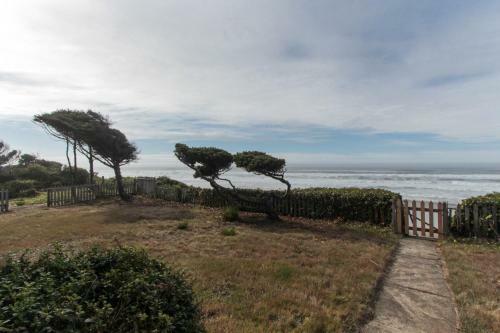 Tillicum Beach Overlook
