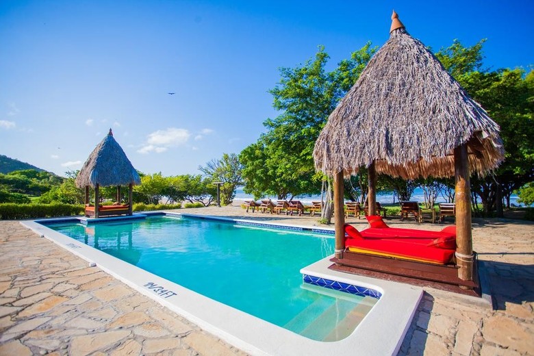 Hotel Punta Teonoste