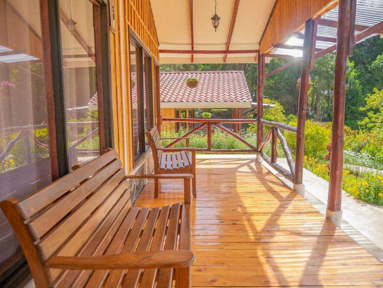 Lodge Hotel De Monta�a Suria